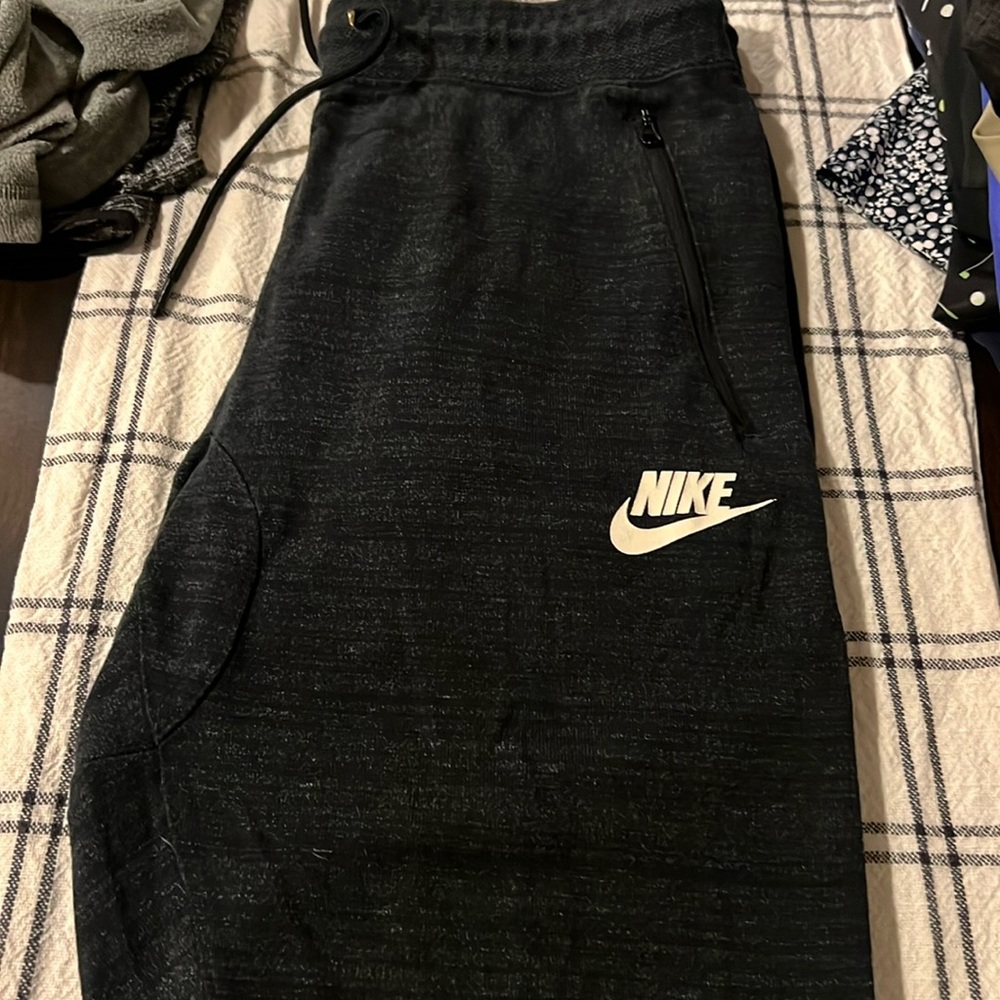 Nike jogger’s